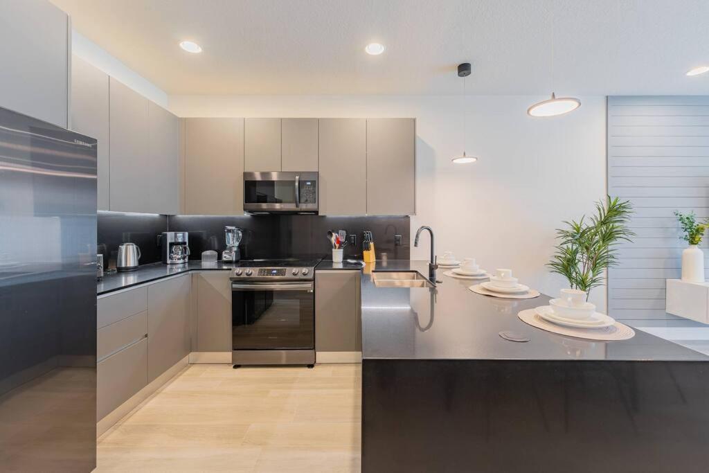 奥兰多**Brand New** Luxurious Decor Townhouse With Private Pool Hit17145别墅 外观 照片